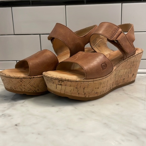 Born Shoes - Børn tan leather, cork wedge sandals, size 9